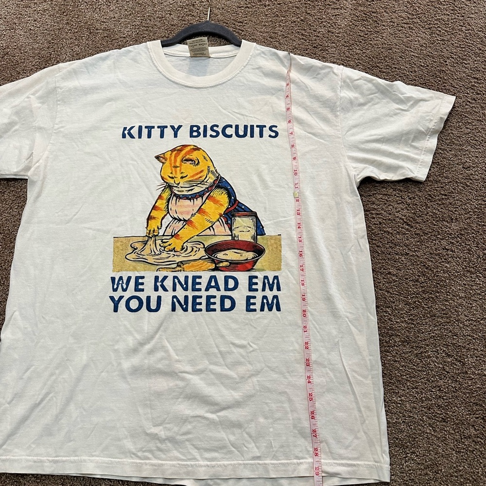 Comfort Colors tan short sleeve Kitty Biscuits We Knead Em, You Need Em SZ XL - Picture 8 of 9